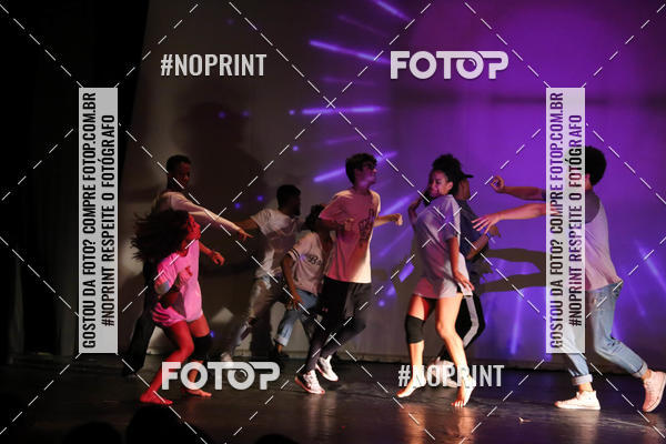 Buy your photos of the eventFORMATURA LILIAN GUMIEIRO on Fotop