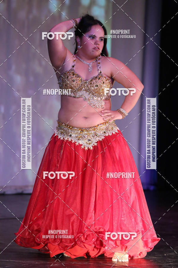 Buy your photos of the eventFORMATURA LILIAN GUMIEIRO on Fotop
