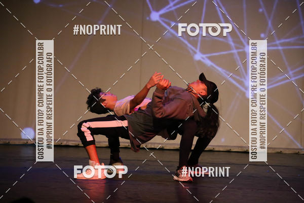 Buy your photos of the eventFORMATURA LILIAN GUMIEIRO on Fotop