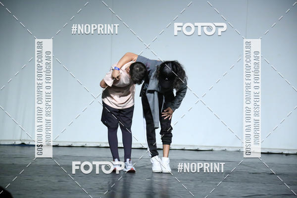 Buy your photos of the eventFORMATURA LILIAN GUMIEIRO on Fotop