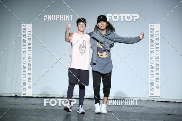 Buy your photos of the eventFORMATURA LILIAN GUMIEIRO on Fotop