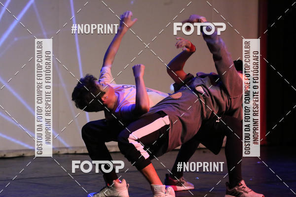 Buy your photos of the eventFORMATURA LILIAN GUMIEIRO on Fotop