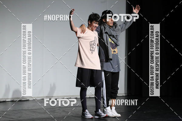 Buy your photos of the eventFORMATURA LILIAN GUMIEIRO on Fotop