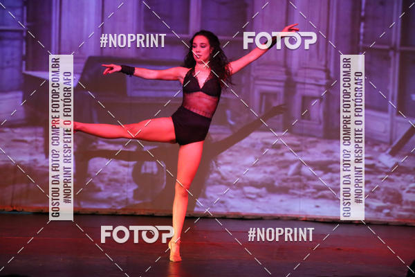 Buy your photos of the eventFORMATURA LILIAN GUMIEIRO on Fotop