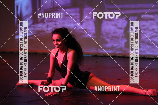 Buy your photos of the eventFORMATURA LILIAN GUMIEIRO on Fotop