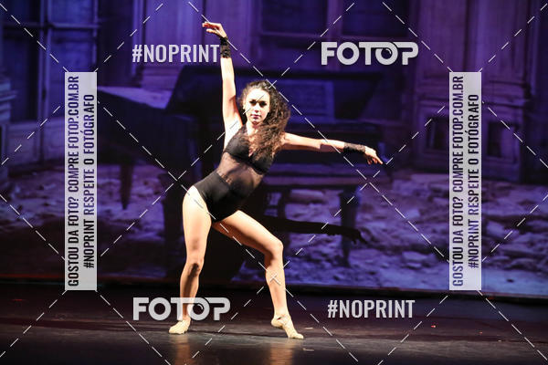 Buy your photos of the eventFORMATURA LILIAN GUMIEIRO on Fotop