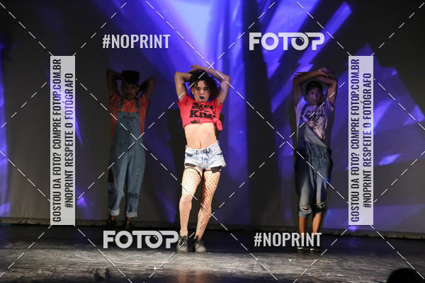 Buy your photos of the eventFORMATURA LILIAN GUMIEIRO on Fotop
