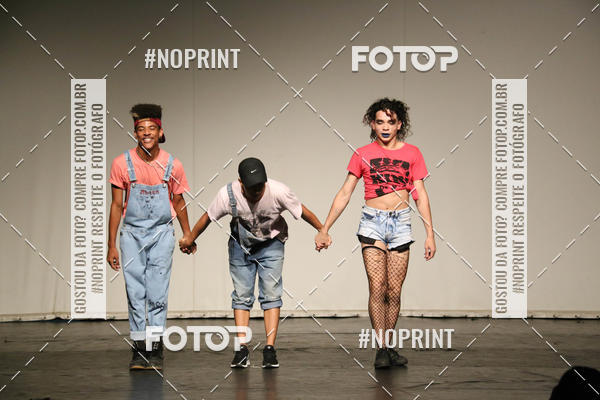Buy your photos of the eventFORMATURA LILIAN GUMIEIRO on Fotop