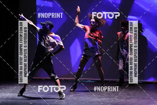 Buy your photos of the eventFORMATURA LILIAN GUMIEIRO on Fotop