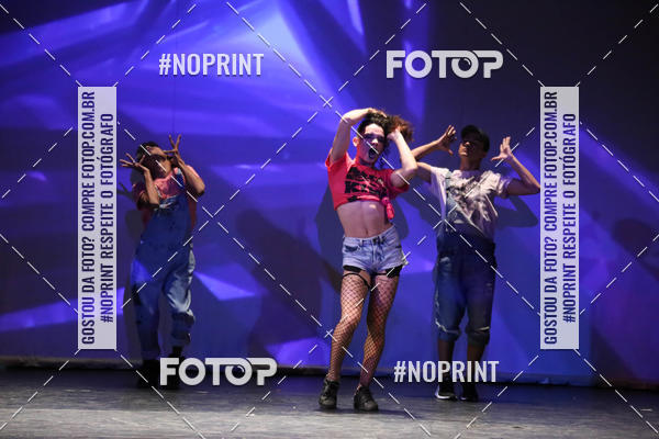 Buy your photos of the eventFORMATURA LILIAN GUMIEIRO on Fotop