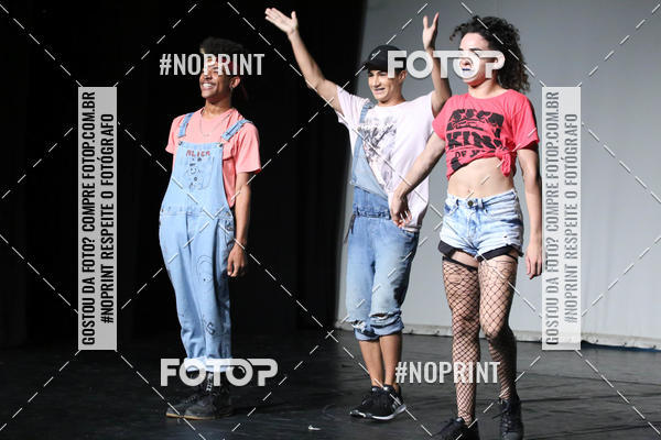 Buy your photos of the eventFORMATURA LILIAN GUMIEIRO on Fotop