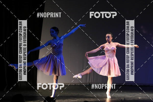 Buy your photos of the eventFORMATURA LILIAN GUMIEIRO on Fotop