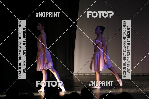 Buy your photos of the eventFORMATURA LILIAN GUMIEIRO on Fotop