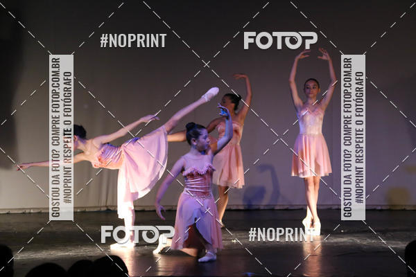 Buy your photos of the eventFORMATURA LILIAN GUMIEIRO on Fotop