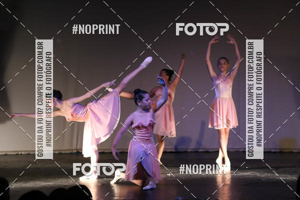 Buy your photos of the eventFORMATURA LILIAN GUMIEIRO on Fotop