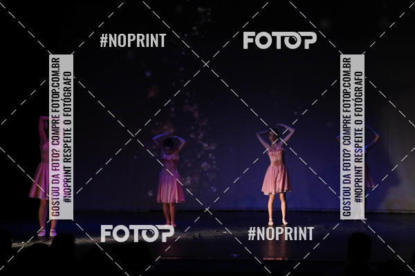 Buy your photos of the eventFORMATURA LILIAN GUMIEIRO on Fotop
