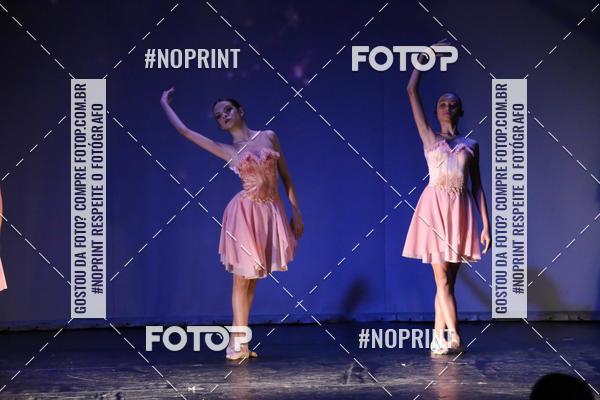 Buy your photos of the eventFORMATURA LILIAN GUMIEIRO on Fotop