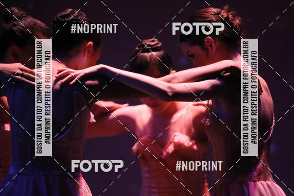 Buy your photos of the eventFORMATURA LILIAN GUMIEIRO on Fotop