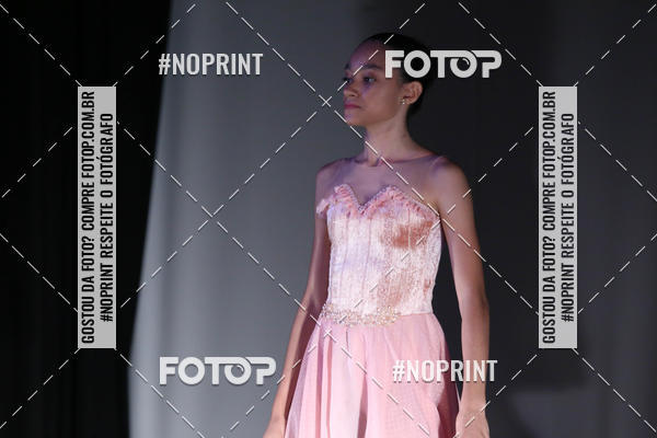 Buy your photos of the eventFORMATURA LILIAN GUMIEIRO on Fotop