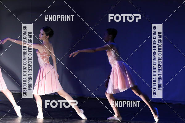 Buy your photos of the eventFORMATURA LILIAN GUMIEIRO on Fotop