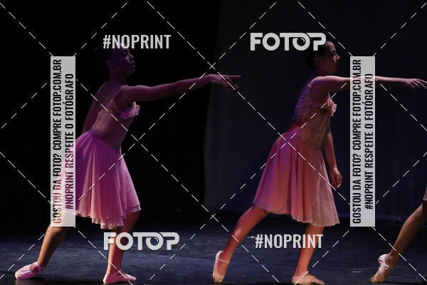 Buy your photos of the eventFORMATURA LILIAN GUMIEIRO on Fotop