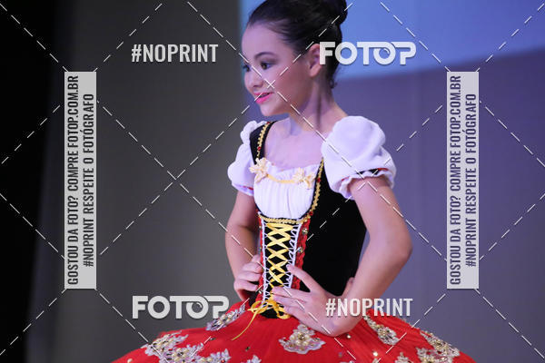 Buy your photos of the eventFORMATURA LILIAN GUMIEIRO on Fotop