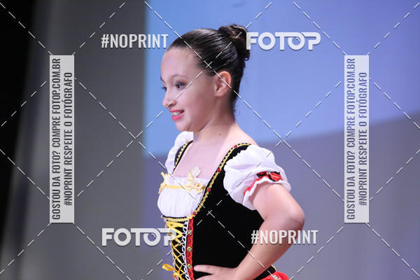 Buy your photos of the eventFORMATURA LILIAN GUMIEIRO on Fotop