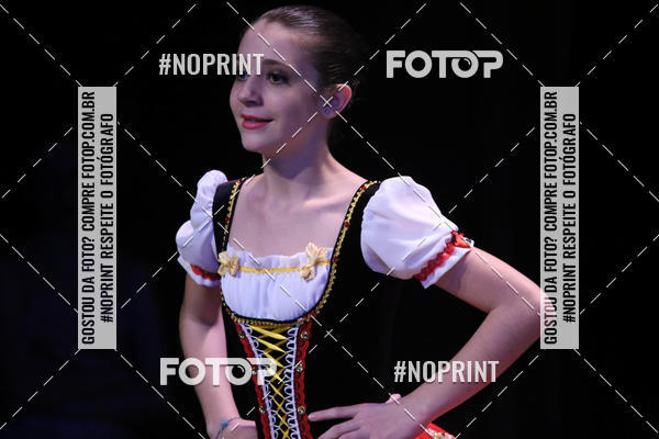Buy your photos of the eventFORMATURA LILIAN GUMIEIRO on Fotop
