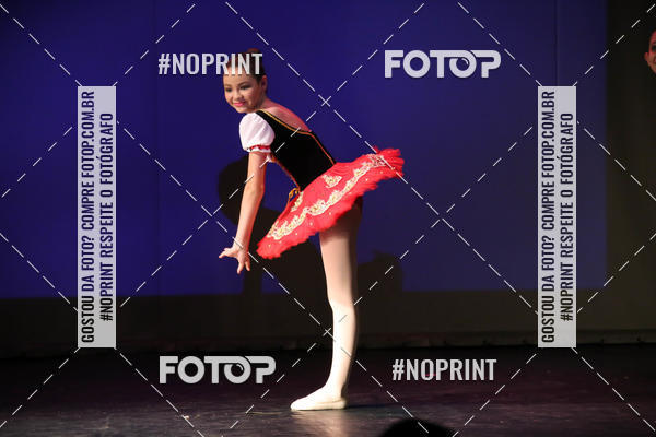 Buy your photos of the eventFORMATURA LILIAN GUMIEIRO on Fotop