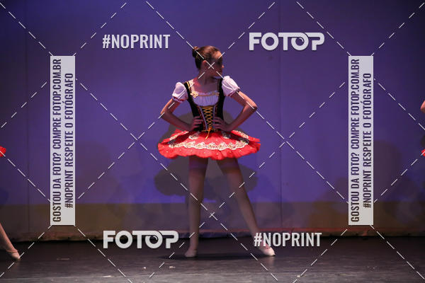 Buy your photos of the eventFORMATURA LILIAN GUMIEIRO on Fotop