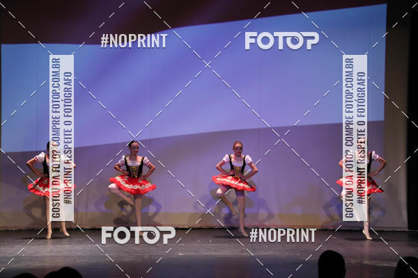 Buy your photos of the eventFORMATURA LILIAN GUMIEIRO on Fotop