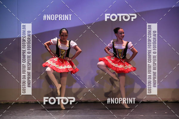 Buy your photos of the eventFORMATURA LILIAN GUMIEIRO on Fotop
