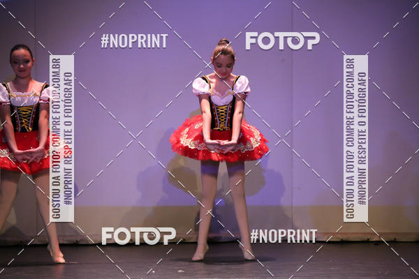 Buy your photos of the eventFORMATURA LILIAN GUMIEIRO on Fotop