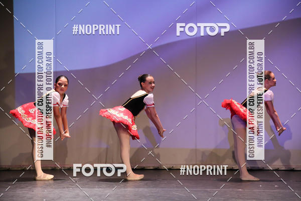 Buy your photos of the eventFORMATURA LILIAN GUMIEIRO on Fotop