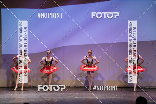 Buy your photos of the eventFORMATURA LILIAN GUMIEIRO on Fotop