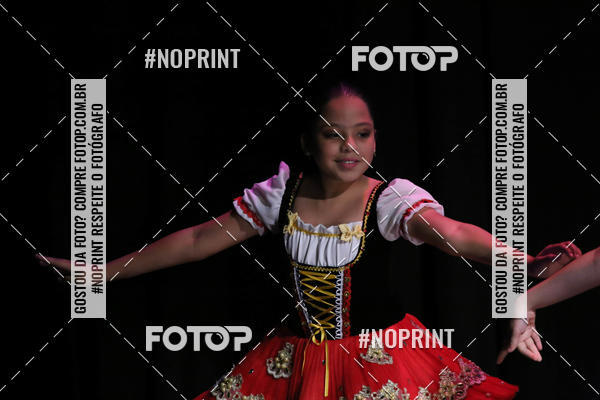 Buy your photos of the eventFORMATURA LILIAN GUMIEIRO on Fotop