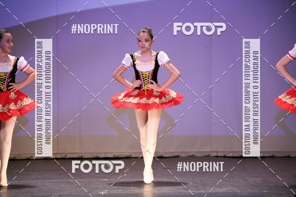 Buy your photos of the eventFORMATURA LILIAN GUMIEIRO on Fotop