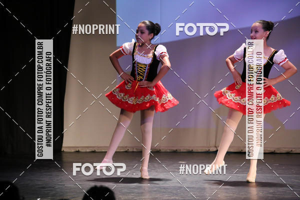 Buy your photos of the eventFORMATURA LILIAN GUMIEIRO on Fotop