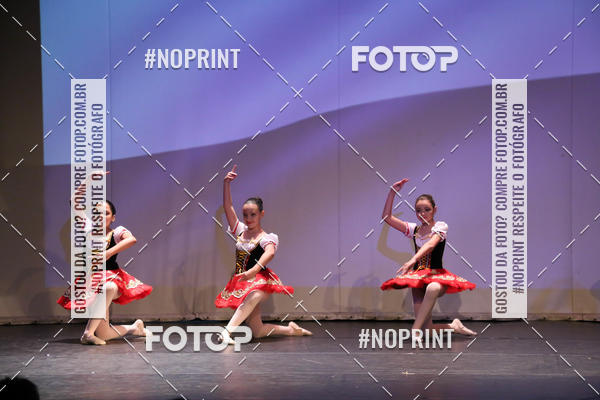 Buy your photos of the eventFORMATURA LILIAN GUMIEIRO on Fotop