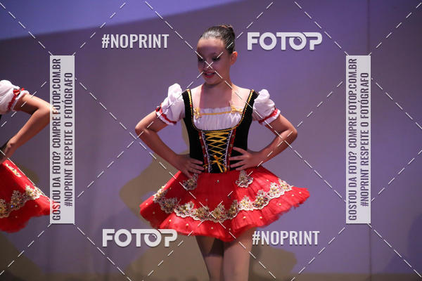 Buy your photos of the eventFORMATURA LILIAN GUMIEIRO on Fotop