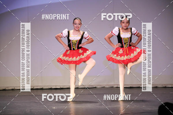 Buy your photos of the eventFORMATURA LILIAN GUMIEIRO on Fotop