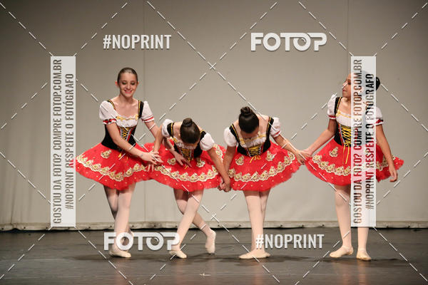 Buy your photos of the eventFORMATURA LILIAN GUMIEIRO on Fotop