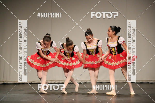 Buy your photos of the eventFORMATURA LILIAN GUMIEIRO on Fotop