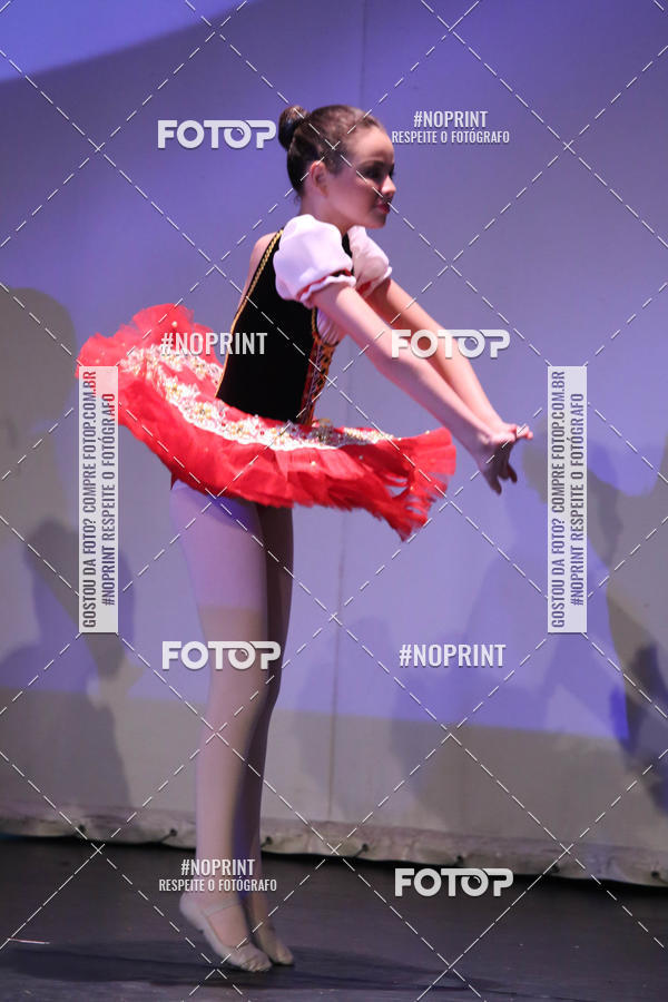Buy your photos of the eventFORMATURA LILIAN GUMIEIRO on Fotop