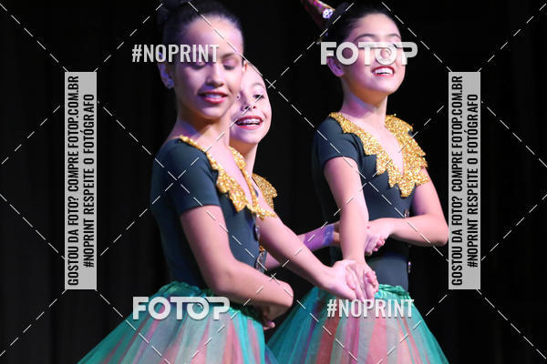 Buy your photos of the eventFORMATURA LILIAN GUMIEIRO on Fotop