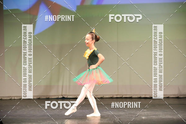 Buy your photos of the eventFORMATURA LILIAN GUMIEIRO on Fotop