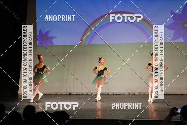 Buy your photos of the eventFORMATURA LILIAN GUMIEIRO on Fotop