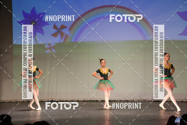 Buy your photos of the eventFORMATURA LILIAN GUMIEIRO on Fotop