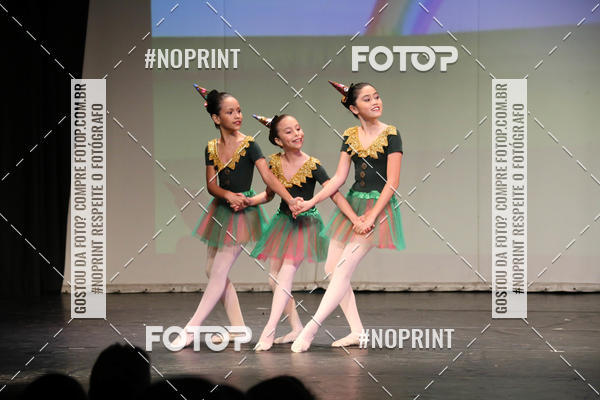 Buy your photos of the eventFORMATURA LILIAN GUMIEIRO on Fotop