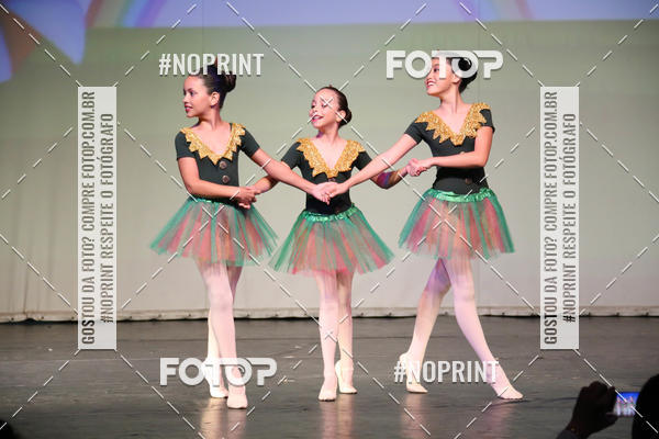 Buy your photos of the eventFORMATURA LILIAN GUMIEIRO on Fotop